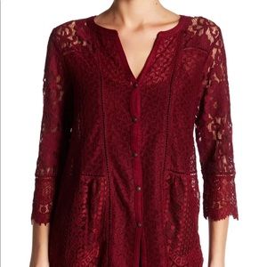 Lucky Brand - Womens XS- NWT $59 - Wild
Currant Red Lace Mixed Media Top Blouse